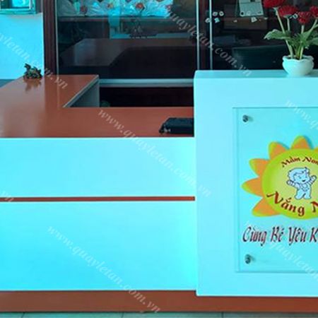 Quầy Lễ Tân Lệch Sơn QLTL S06